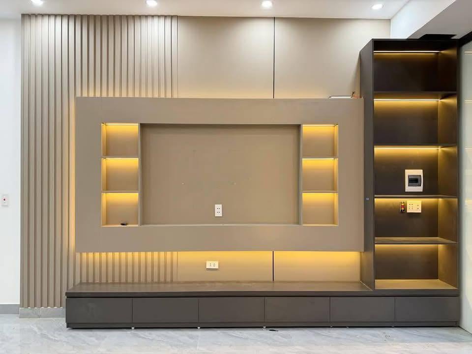 Tấm Nhựa Ốp Tường Nano Có Bền Không? Phân Tích Độ Bền Thực Tế 20 Năm
